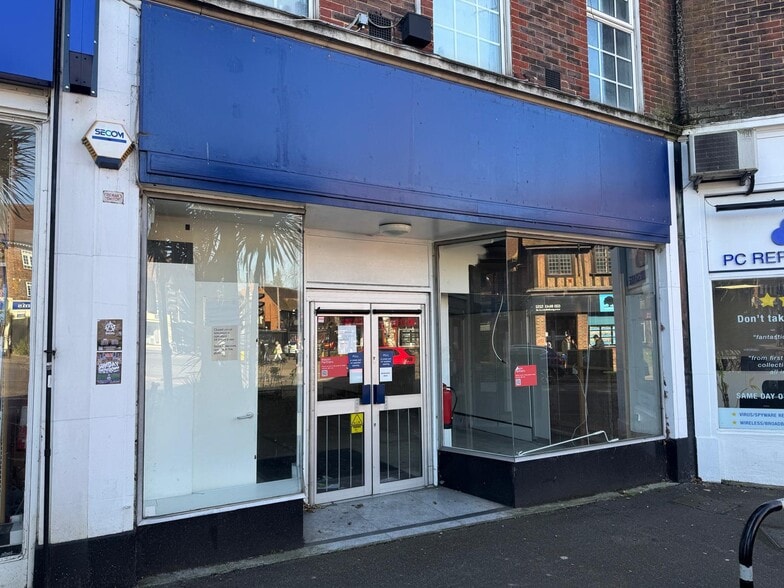 2 Station Way, Sutton for lease - Building Photo - Image 2 of 2