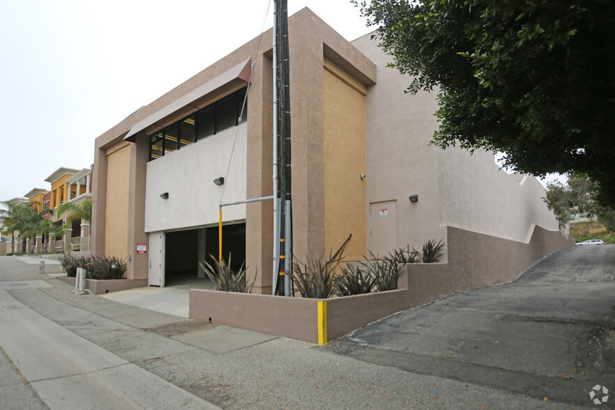 149 Palos Verdes Blvd, Redondo Beach, CA for lease - Building Photo - Image 3 of 3