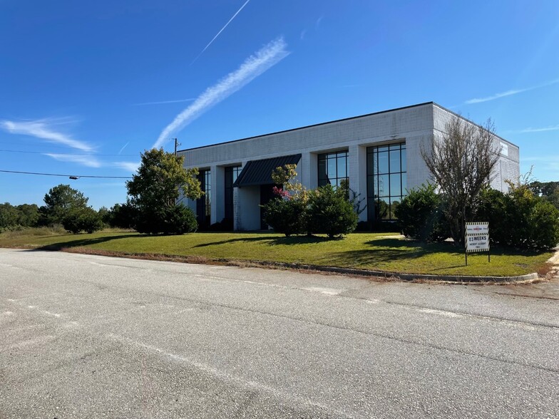 140 Crouch Commercial Ct, Irmo, SC for lease - Building Photo - Image 1 of 13