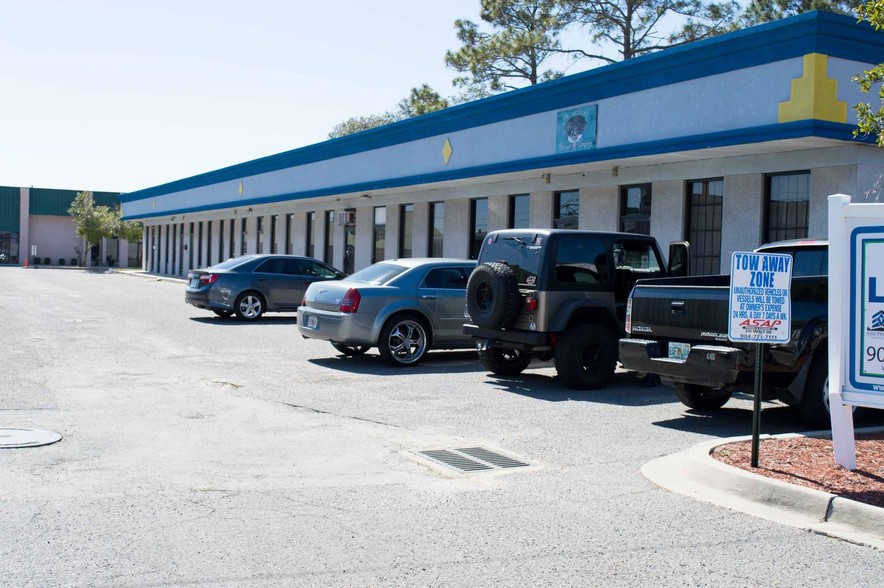 800 Mayport Rd, Atlantic Beach, FL for lease - Building Photo - Image 3 of 5