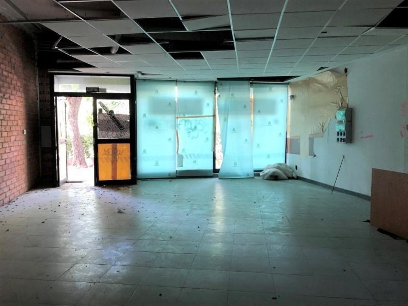 Barcelona, BAR 08029 -  -  - Interior Photo - Image 1 of 3