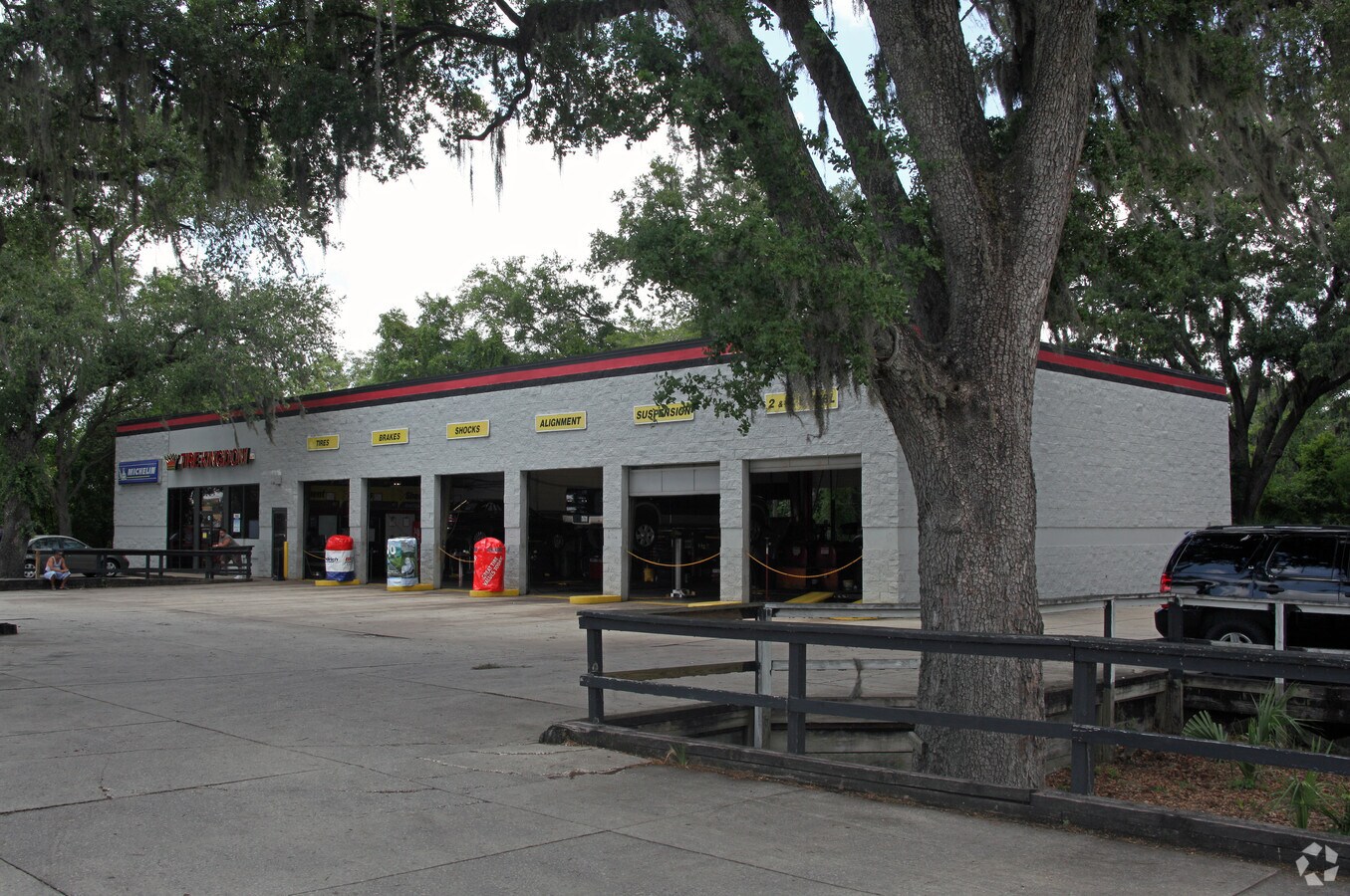 1130 E Fletcher Ave, Tampa, FL 33612