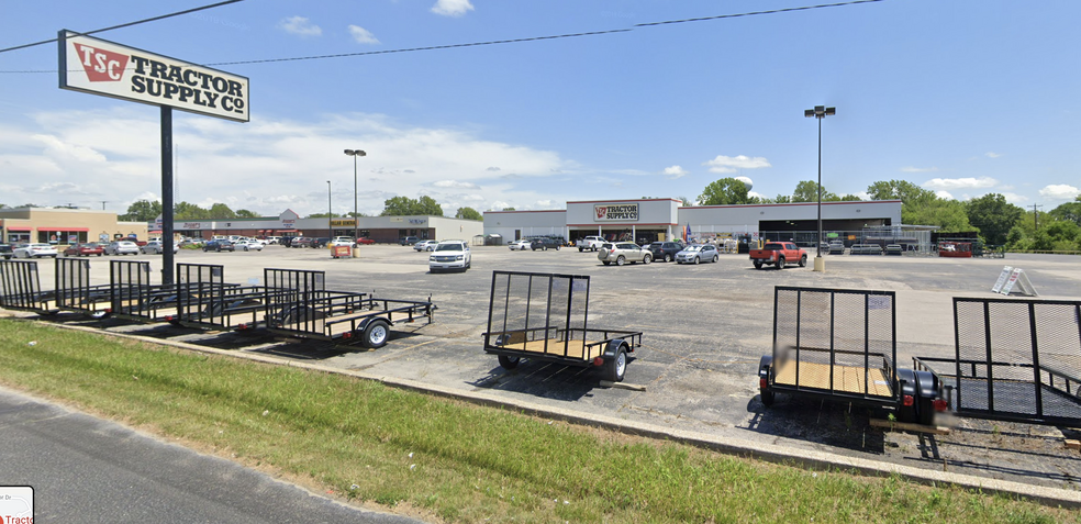 1920 N Bluff St, Fulton, MO for sale - Building Photo - Image 1 of 1