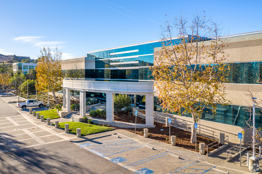 26801 Agoura Rd, Calabasas, CA for sale - Primary Photo - Image 1 of 1