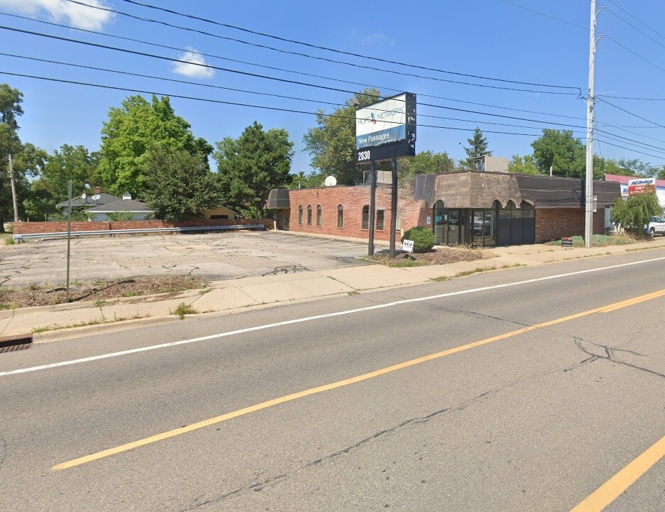 2830 Corunna Rd, Flint, MI for lease Building Photo- Image 1 of 3