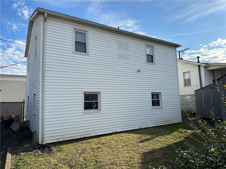 126 6th Ave, South Charleston, WV for sale - Building Photo - Image 2 of 14