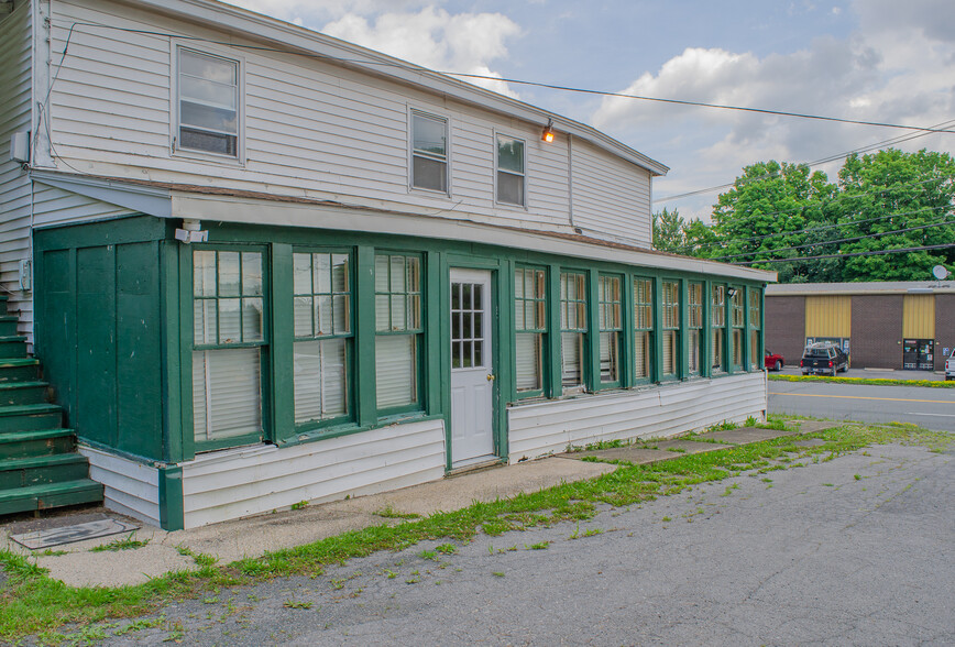 1620 Columbia Tpke, Castleton On Hudson, NY for sale - Building Photo - Image 2 of 39