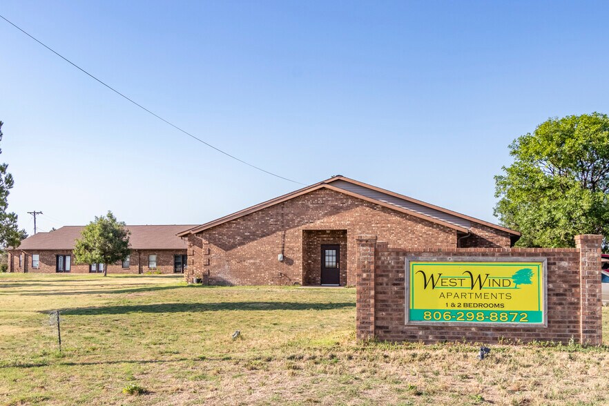 1 Golden Ct, Abernathy, TX 79311