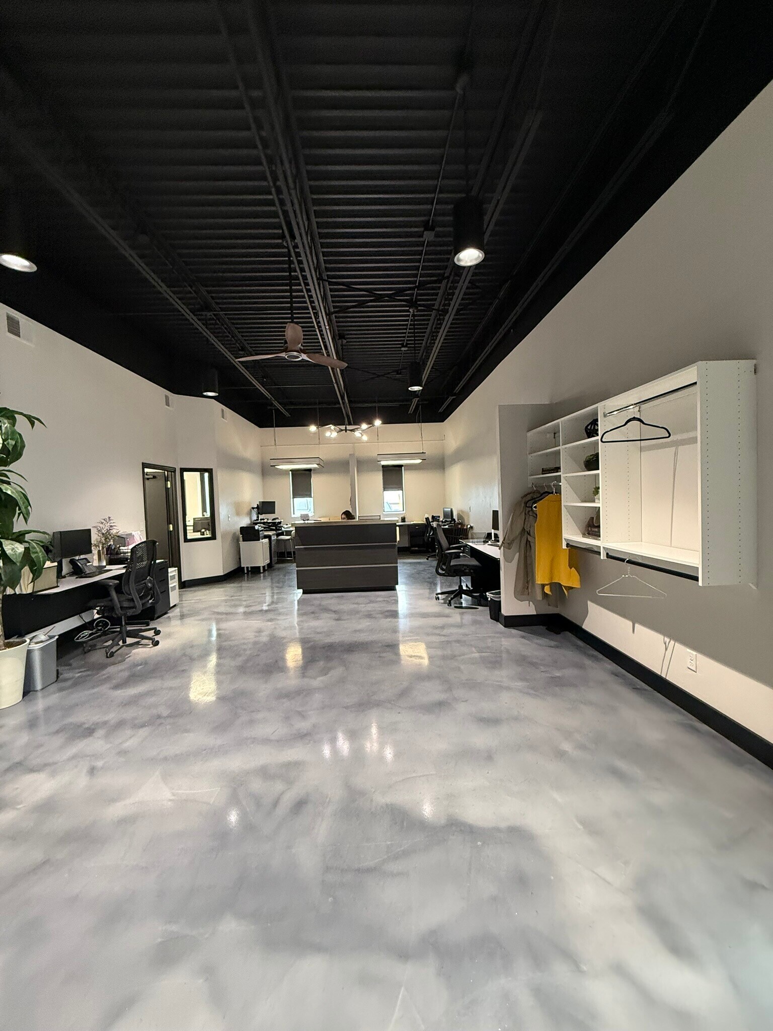 2350 W Pershing St, Appleton, WI for lease Interior Photo- Image 1 of 8