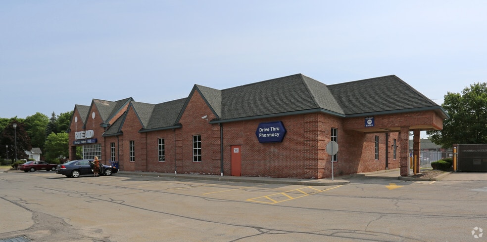 605 Titus Ave, Irondequoit, NY for lease - Building Photo - Image 2 of 3