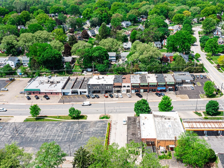 Cuyahoga Falls & North Kingsville portfolio of 2 properties for sale on LoopNet.com - Building Photo - Image 2 of 18