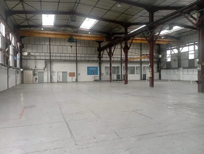 Industrial in Échirolles for lease - Building Photo - Image 3 of 6
