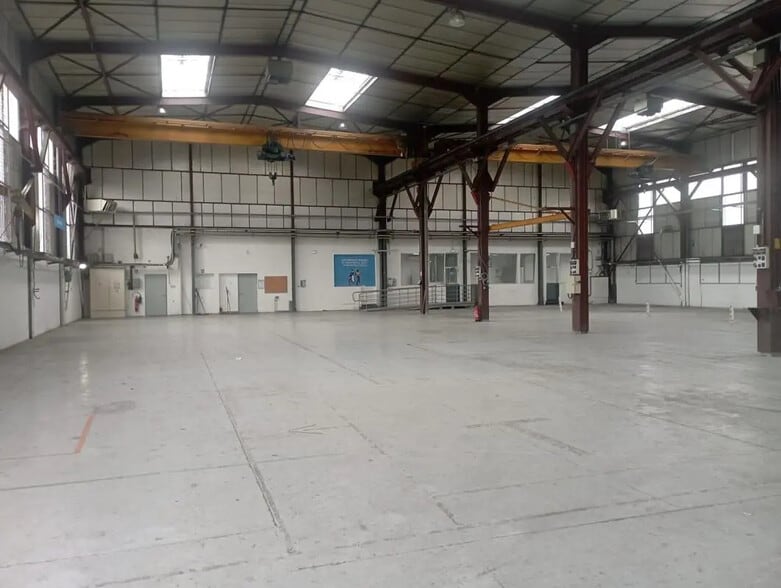 Industrial in Échirolles for lease - Interior Photo - Image 3 of 6