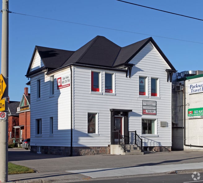 118 Simcoe St N, Oshawa, ON for sale - Primary Photo - Image 1 of 1