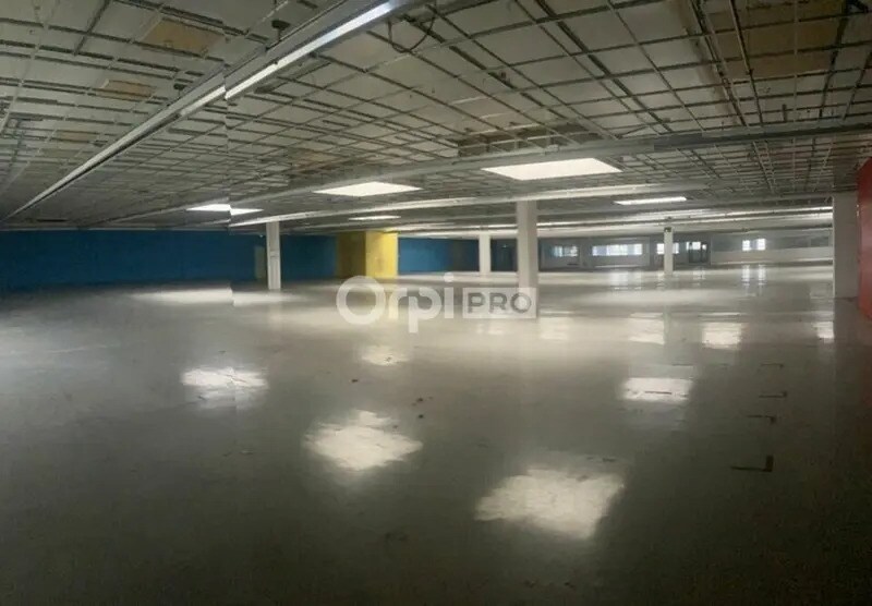 Industrial in Genlis for sale - Interior Photo - Image 3 of 7