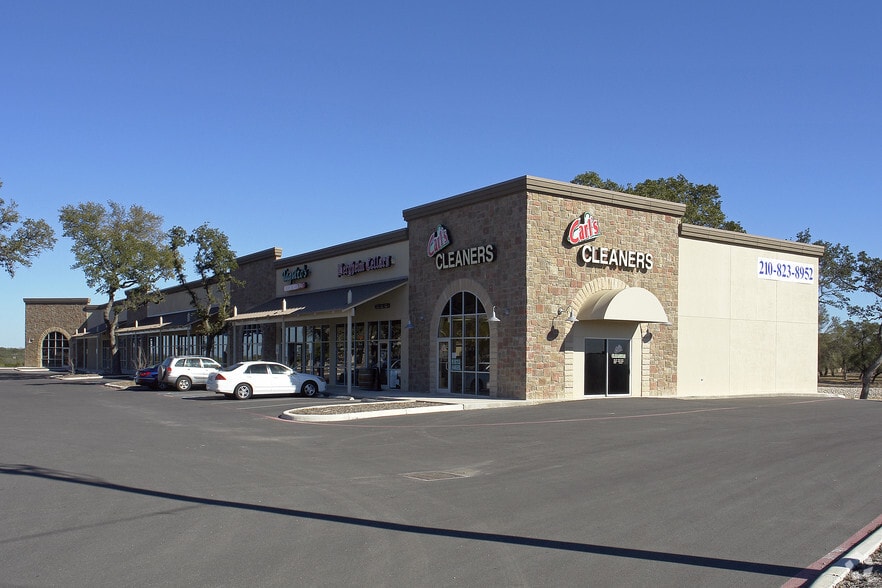 1 Fm3351 Hwy, Bergheim, TX 78004