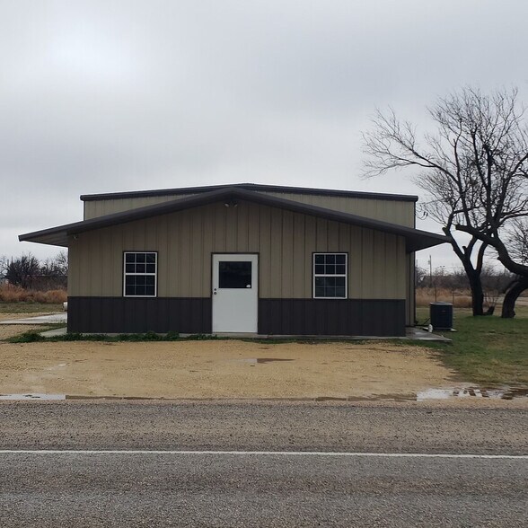 937 Harlan Ave, Hermleigh, TX 79526 Industrial for Sale
