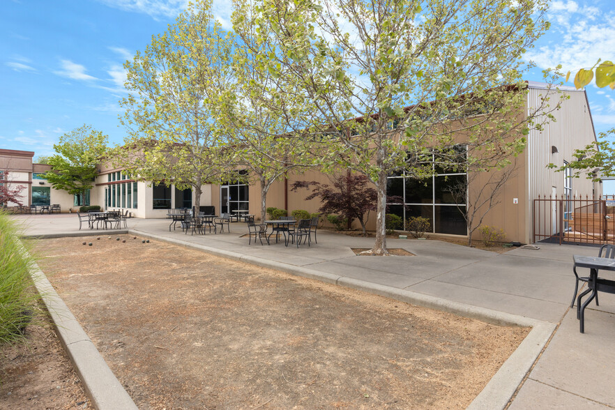 495 Ryan Ave, Chico, CA for lease - Building Photo - Image 2 of 18