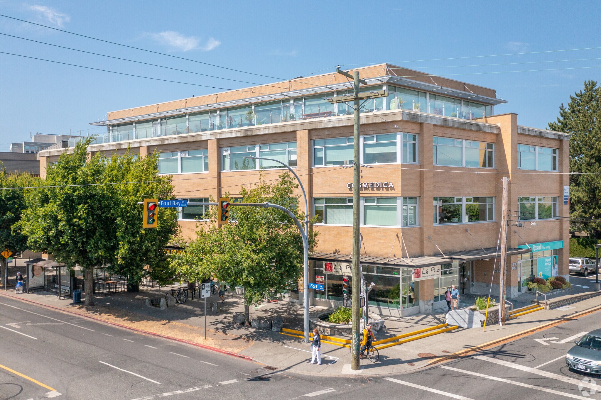 1990 Fort St, Victoria, BC for lease Primary Photo- Image 1 of 9