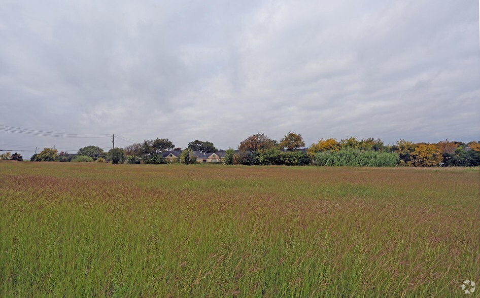 1640 S Watson Rd, Arlington, TX for sale - Building Photo - Image 1 of 1