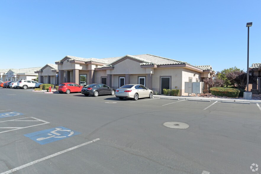 9788 Gilespie St, Las Vegas, NV for sale - Primary Photo - Image 1 of 4