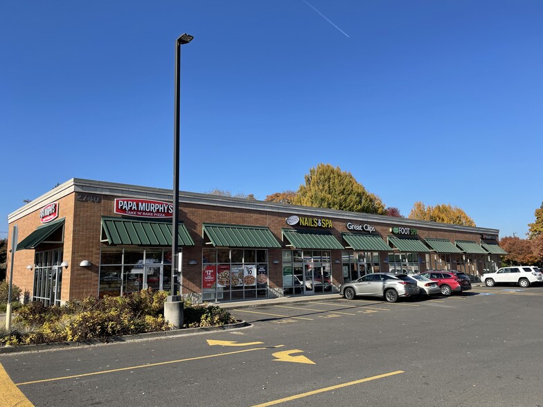 2720-2740 River Rd, Eugene, OR for lease - Building Photo - Image 1 of 5