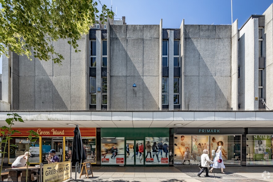 68-118 New Street portfolio of 14 properties for sale on LoopNet.com - Primary Photo - Image 3 of 12