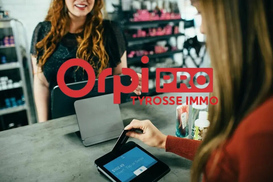 Retail in Bénesse-Maremne for lease Interior Photo- Image 1 of 3