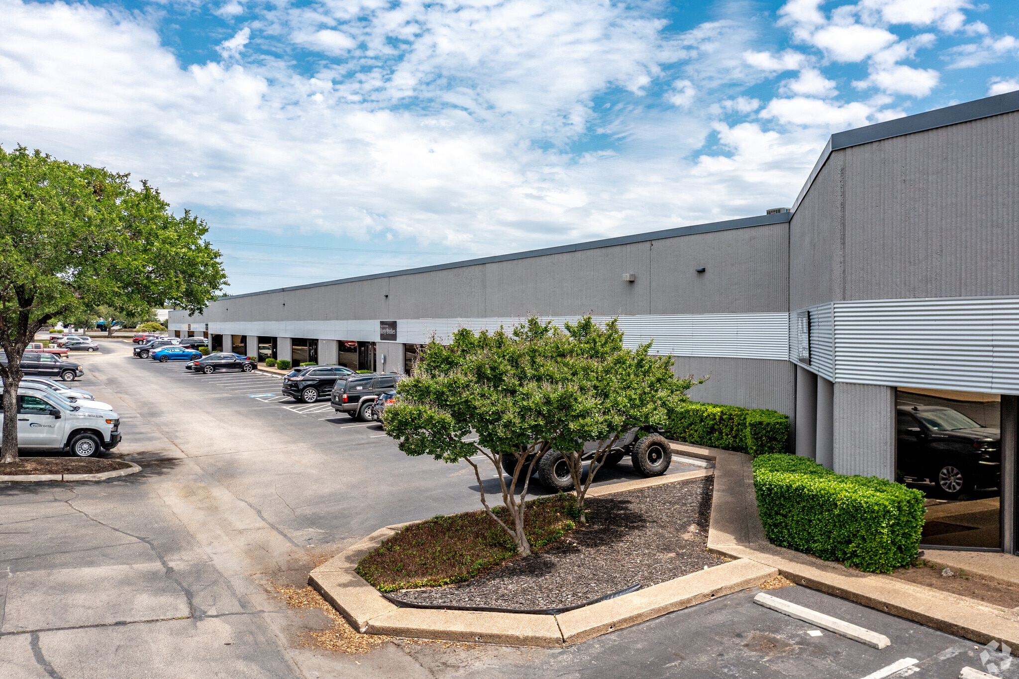 11905-11945 Starcrest Dr, San Antonio, TX for lease Building Photo- Image 1 of 1