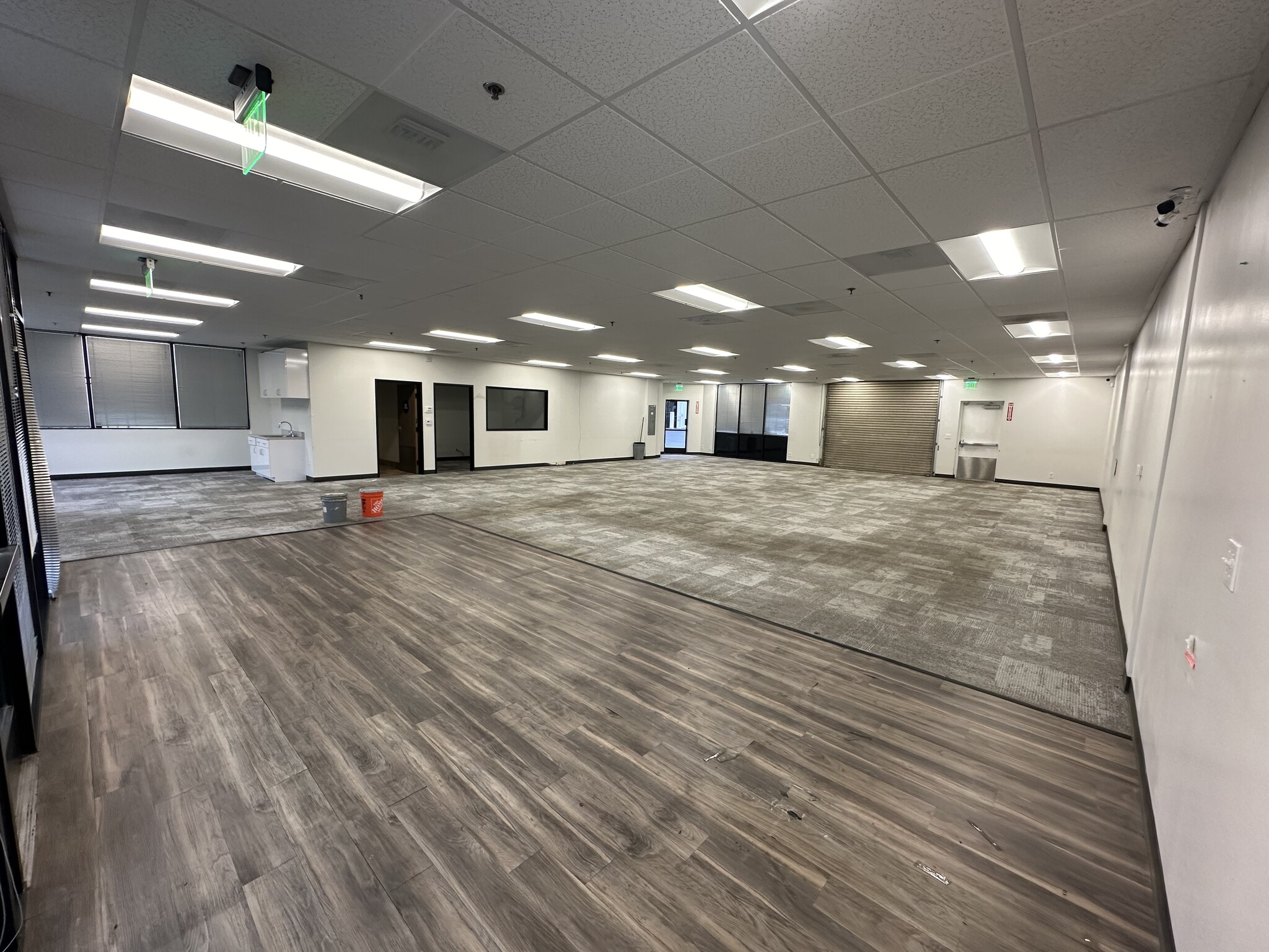 720 E Carnegie Dr, San Bernardino, CA for lease Interior Photo- Image 1 of 3