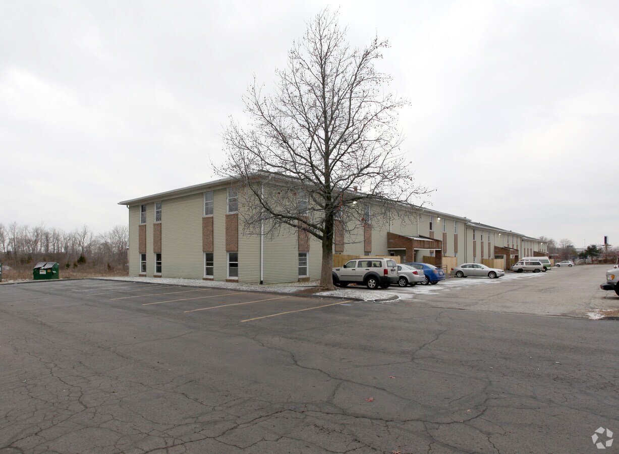 22342238 S Hamilton Rd, Columbus, OH 43232