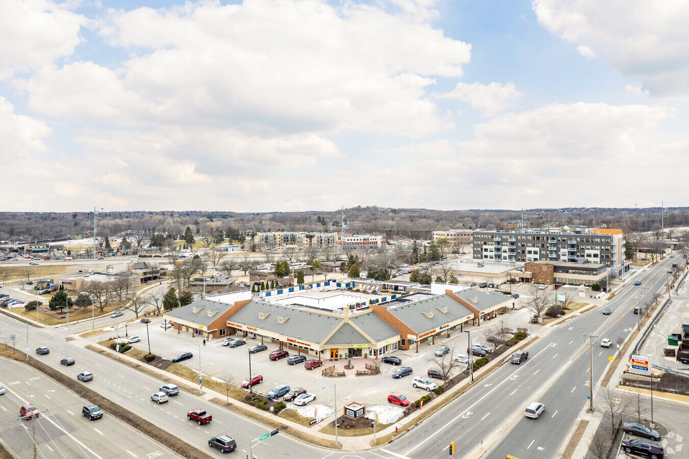 55015521 Odana Rd, Madison, WI 53719