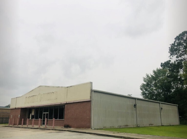 806 SW Railroad Ave, Hammond, LA 70403