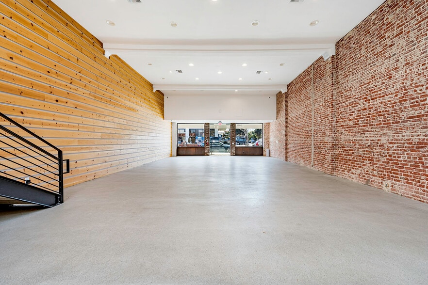 5207-5211 E 2nd St, Long Beach, CA for lease - Building Photo - Image 3 of 8