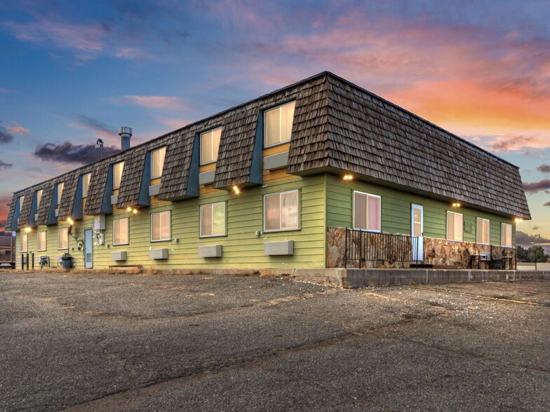 1806 E Cedar Ave, Rawlins, WY for sale - Building Photo - Image 3 of 34