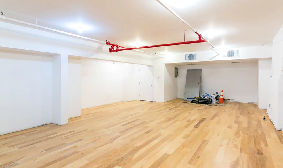 3 Great Jones St, New York, NY for lease - Interior Photo - Image 2 of 10