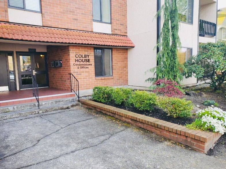 3209 Colby Ave, Everett, WA for sale - Building Photo - Image 1 of 1