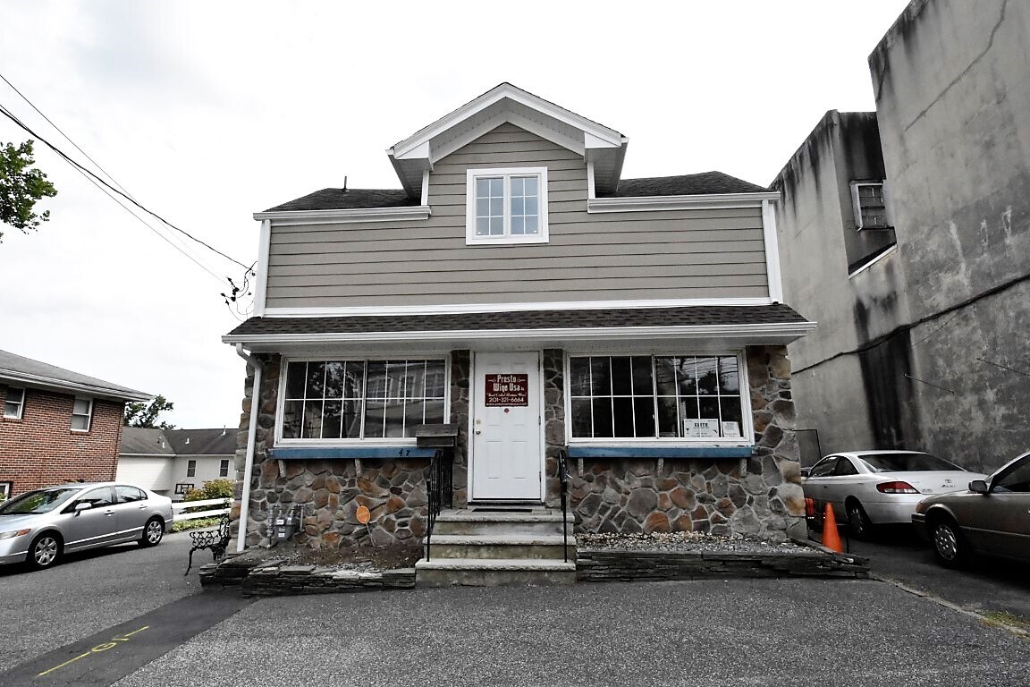 47 River Edge Rd, River Edge, NJ for sale Primary Photo- Image 1 of 1
