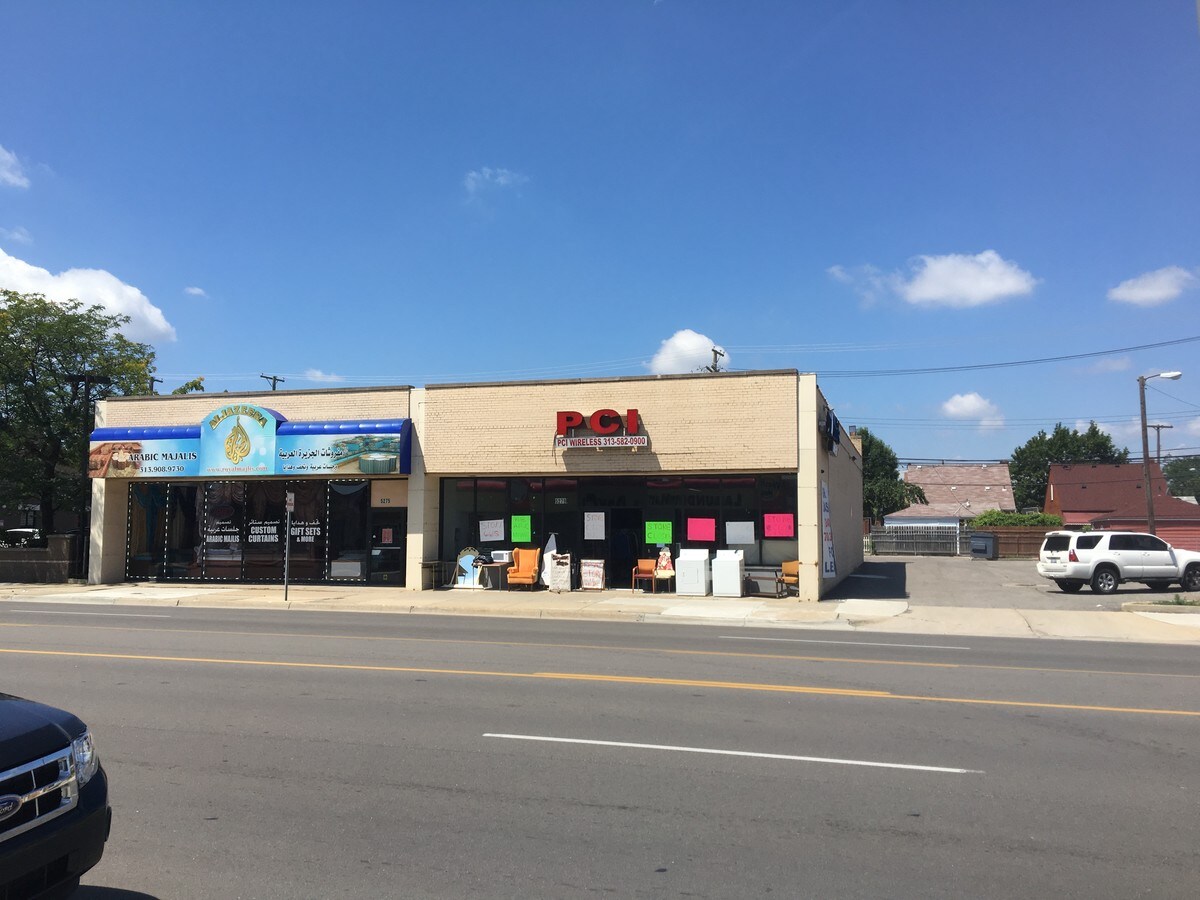 52755279 Schaefer Rd, Dearborn, MI 48126