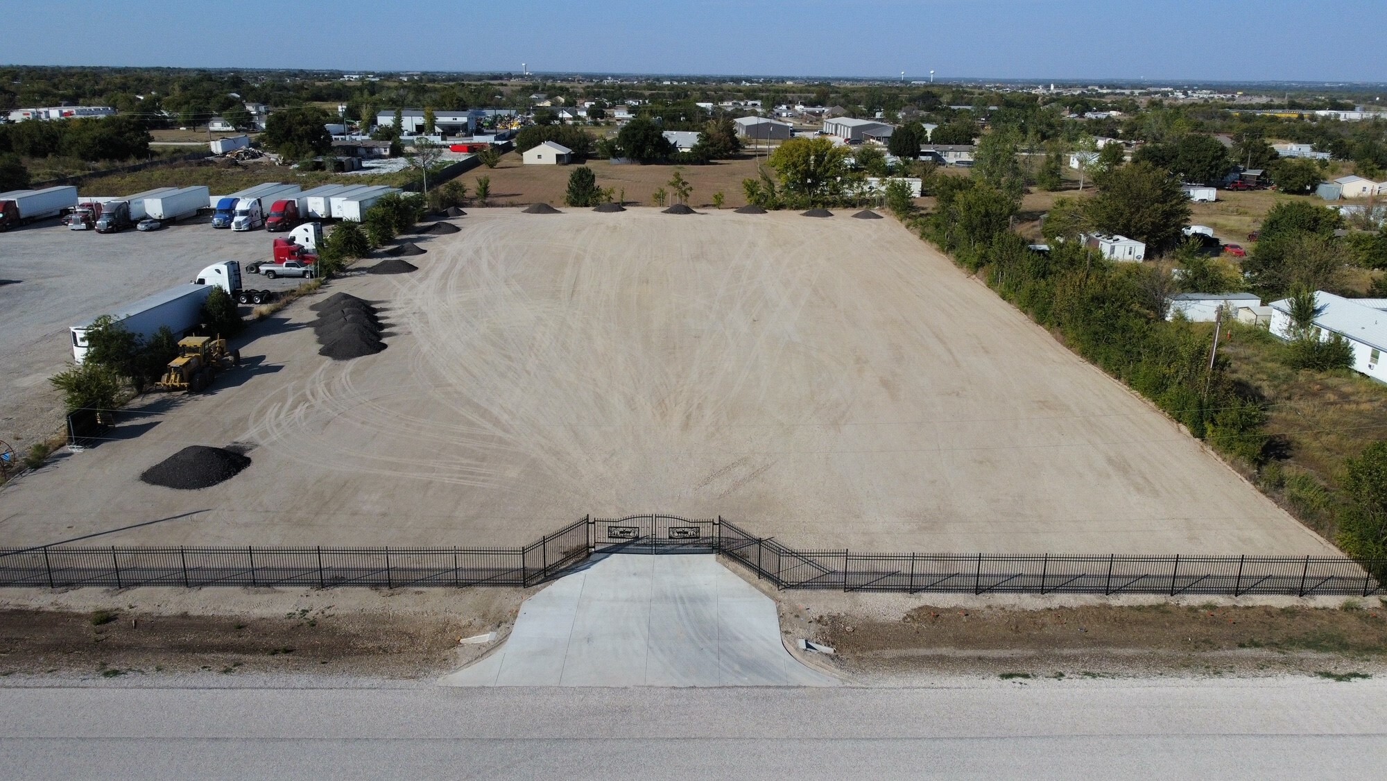 17539 Matany Rd, Justin, TX for lease Building Photo- Image 1 of 7