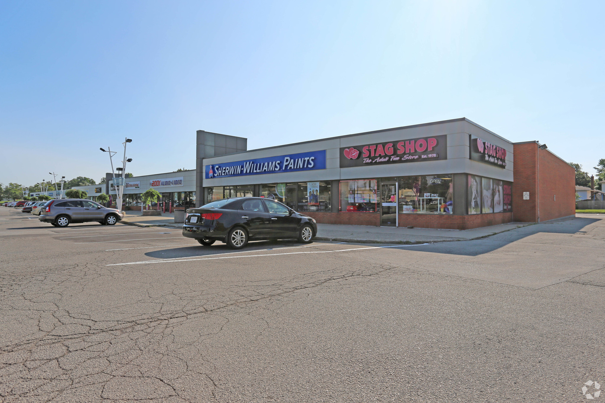 3350 Fairview St, Burlington, ON for sale Primary Photo- Image 1 of 1