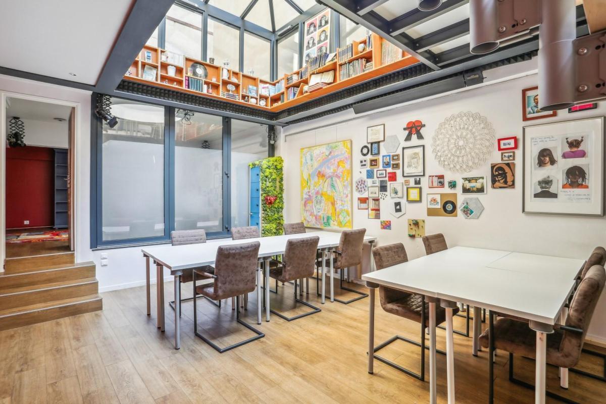 Office in Paris for lease Interior Photo- Image 1 of 28