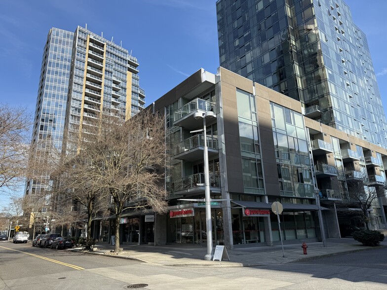 841 S Gaines St, Portland, OR for sale - Building Photo - Image 2 of 5