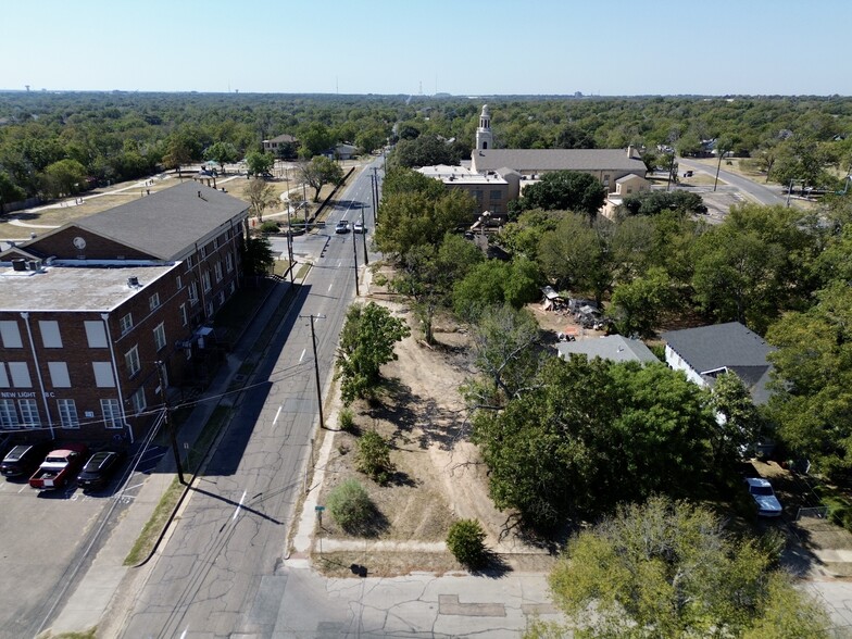 1002 N 17th St, Waco, TX for sale - Building Photo - Image 3 of 4