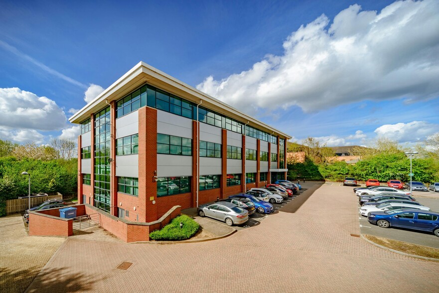 Pegasus Ct, Warwick for lease - Building Photo - Image 2 of 12