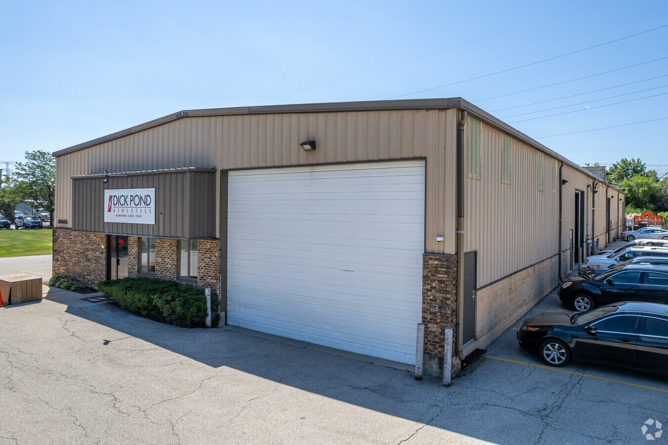 26W515 St. Charles Rd, Carol Stream, IL 60188