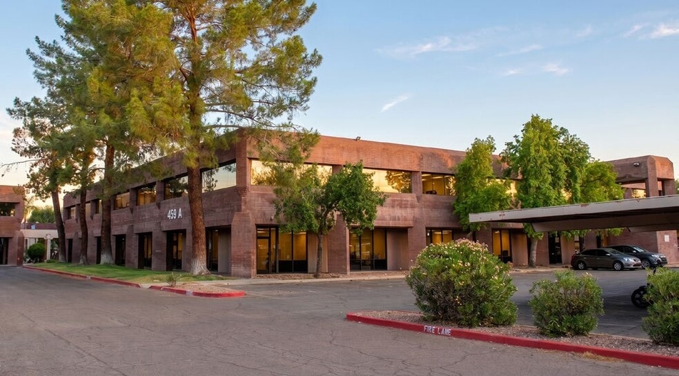 459 N Gilbert Rd, Gilbert, AZ for lease - Building Photo - Image 2 of 13