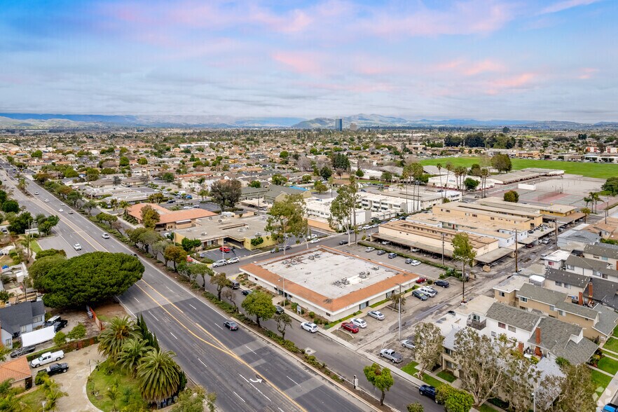 Portfolio of 0 properties for sale on LoopNet.com - Building Photo - Image 1 of 1