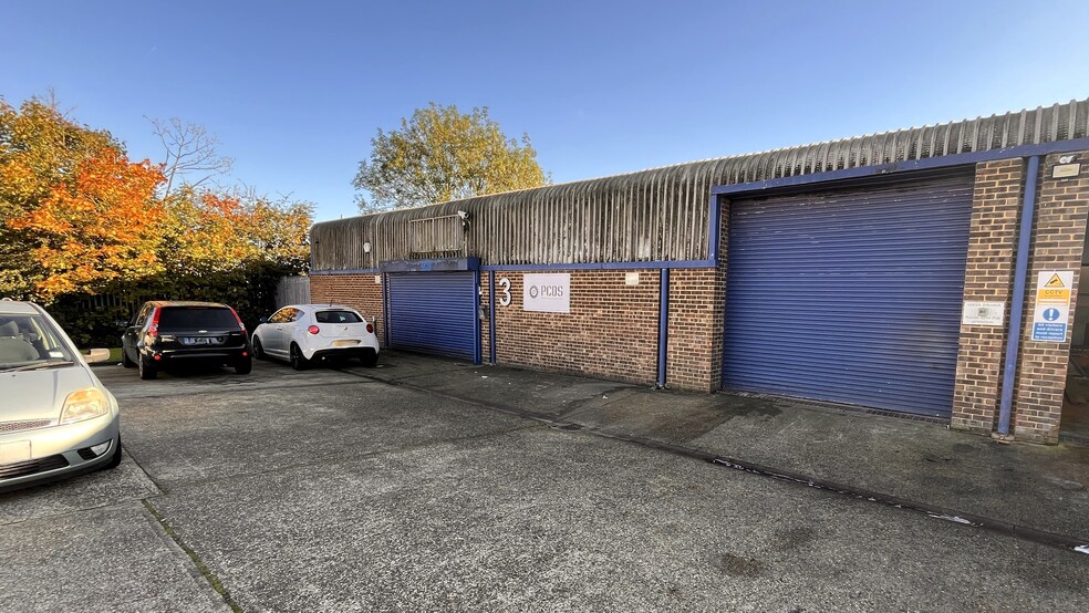 3-5 Hemmells, Basildon for sale - Building Photo - Image 1 of 1