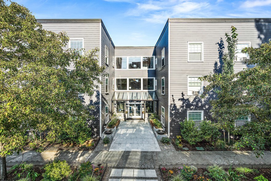 114 24th Ave E, Seattle, WA for sale - Other - Image 1 of 1